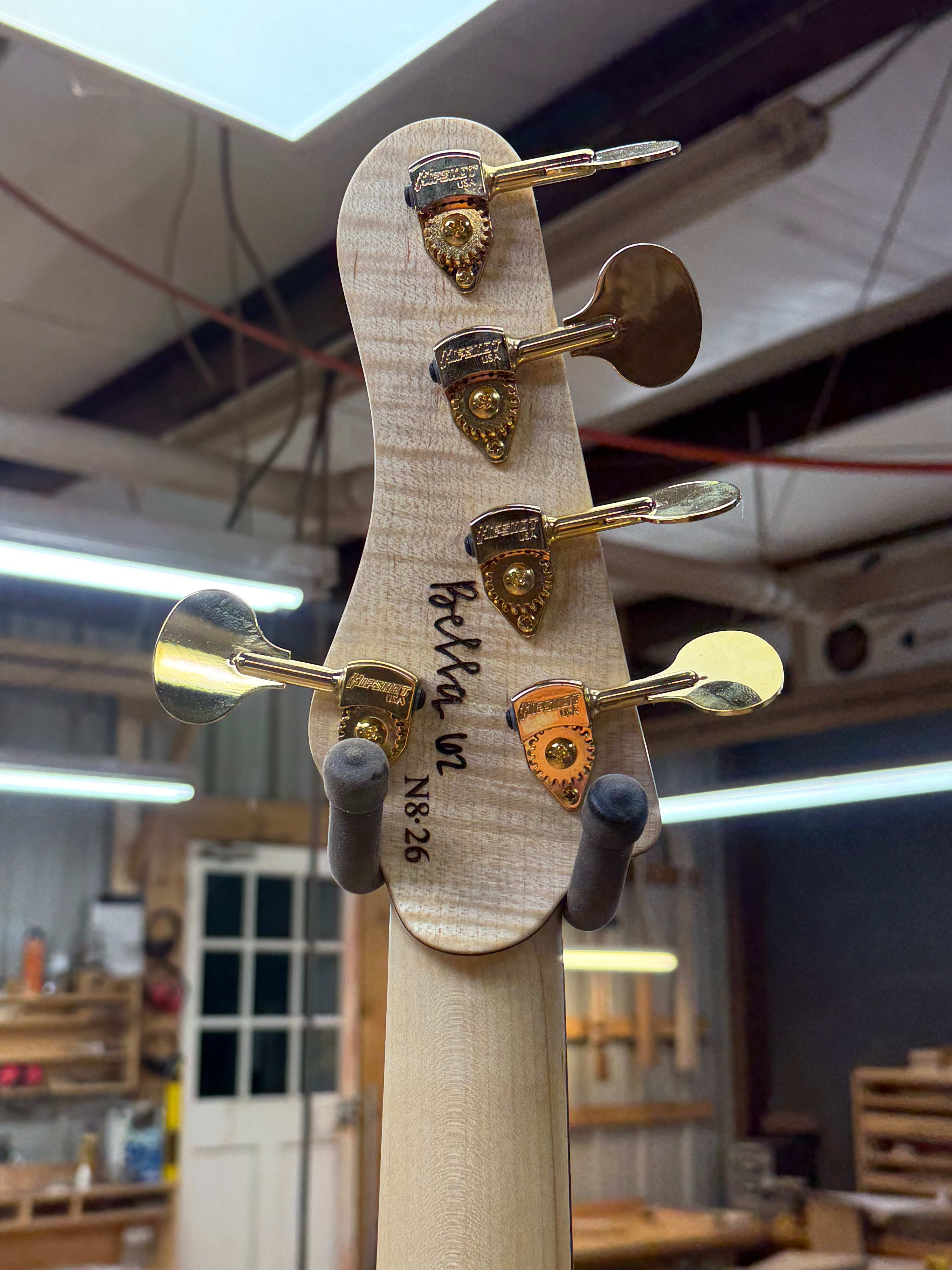 Bella 62 Shell Pink 5 String