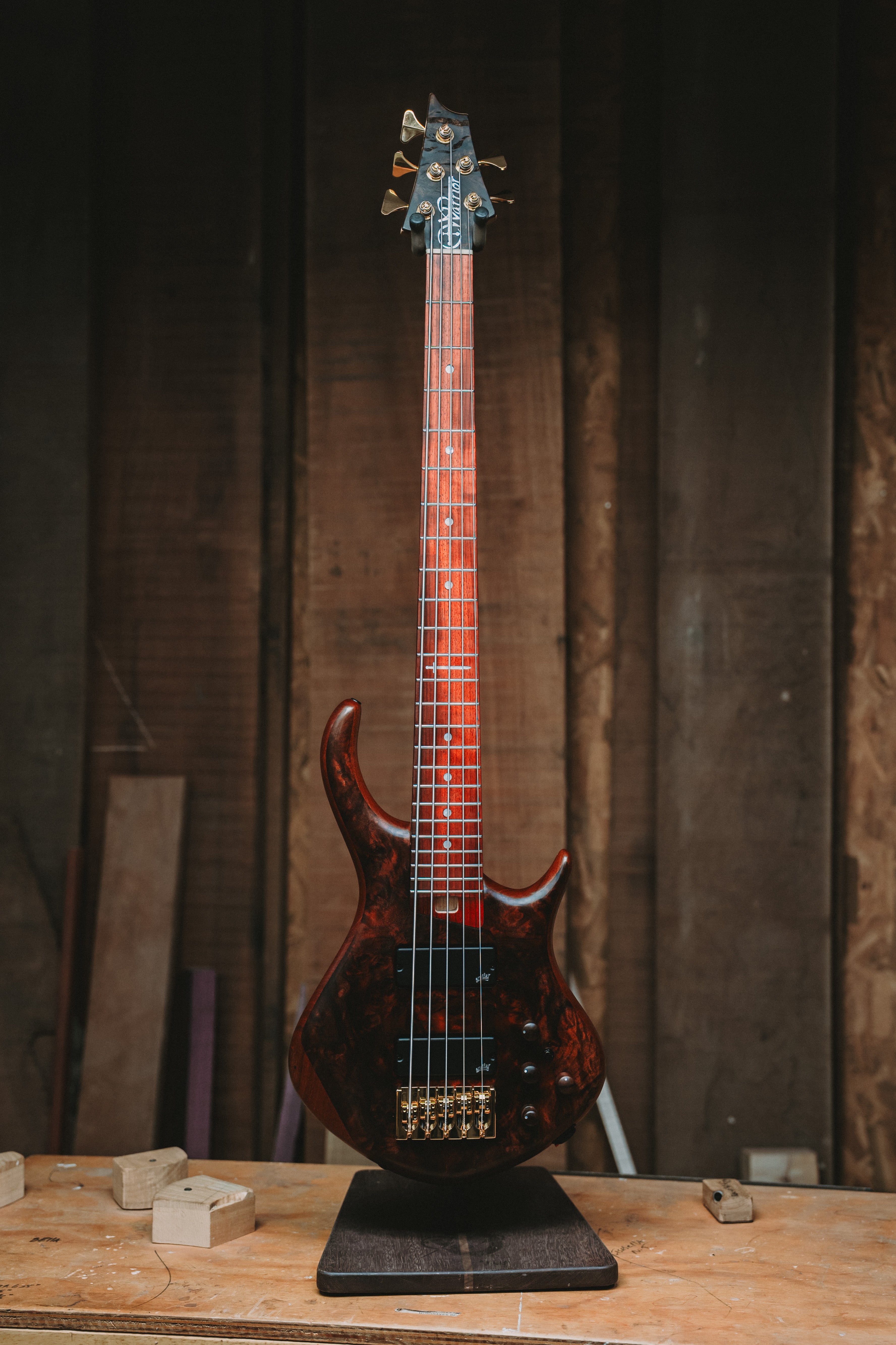 Warrior Dran Michael Burl Walnut 5 string Custom NEW