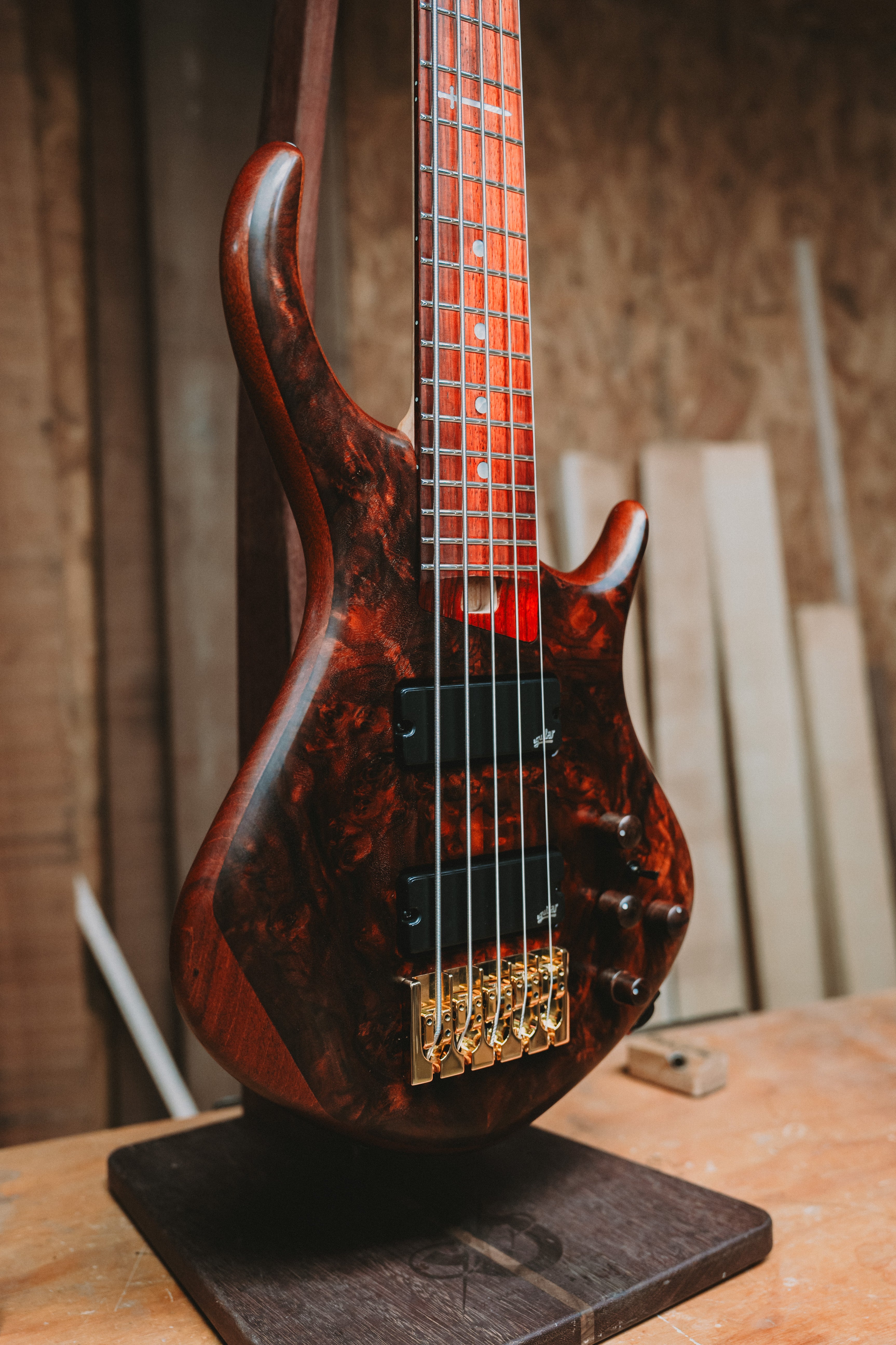 Warrior Dran Michael Burl Walnut 5 string Custom NEW