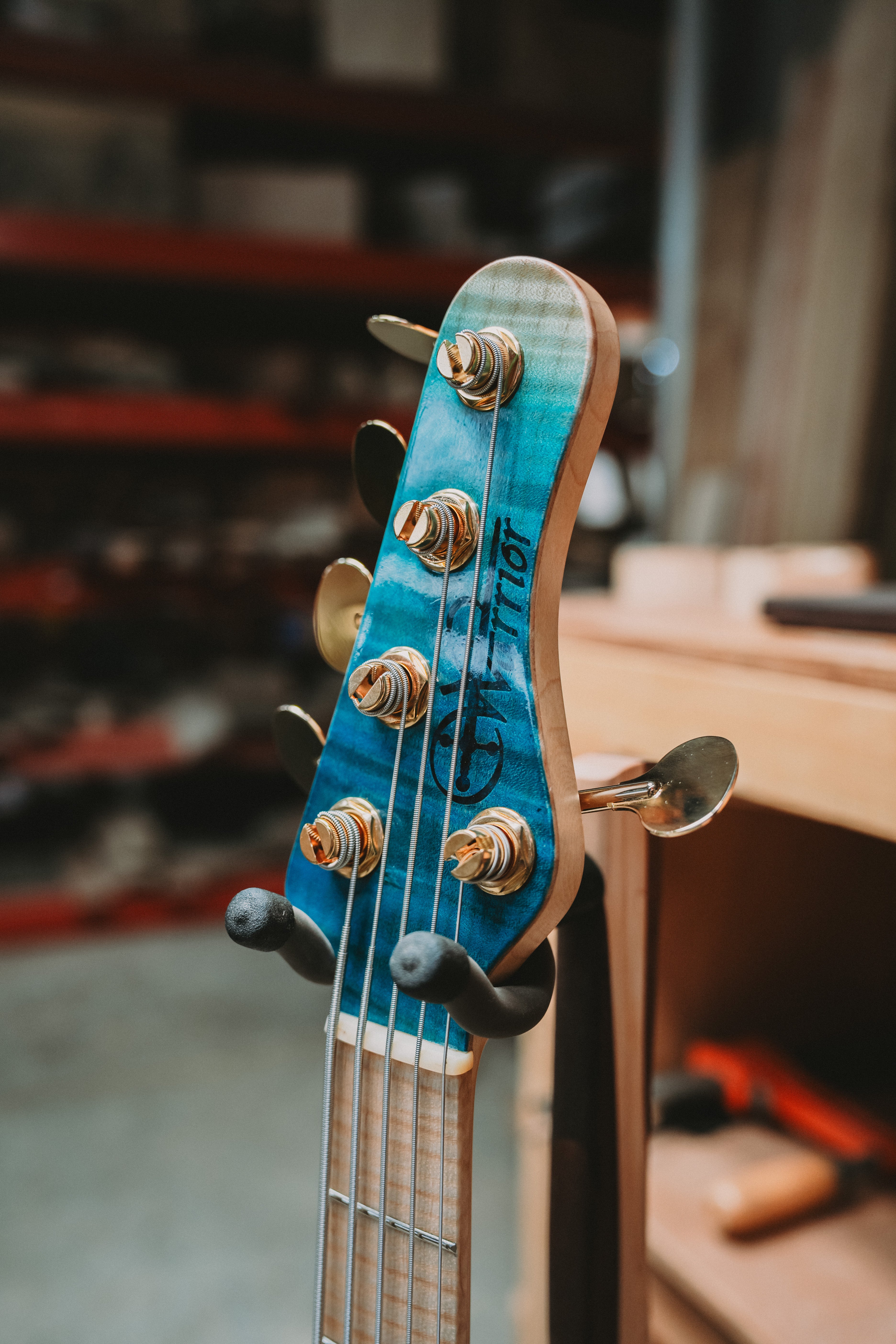 Warrior Isla J Ocean Blue Fade Flame 5 string NEW
